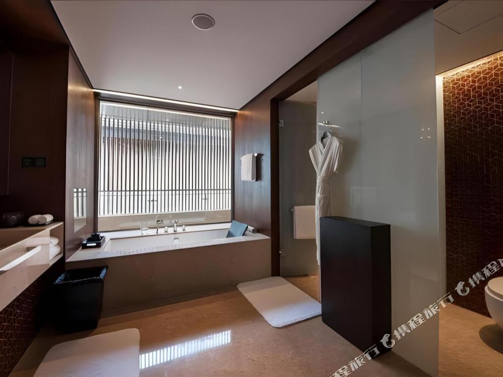 Oct Bay Breeze Hotel Shenzhen Exterior photo