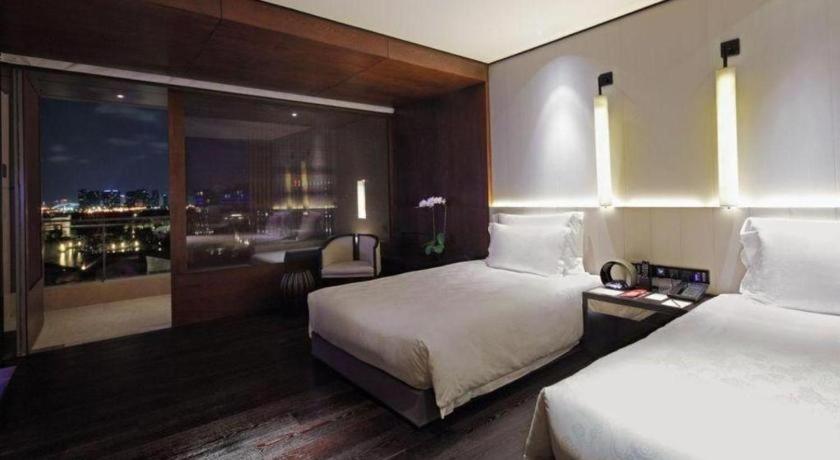 Oct Bay Breeze Hotel Shenzhen Exterior photo